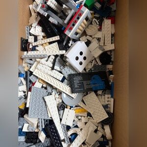 Loose Star Wars: R2-D2 Lego Set